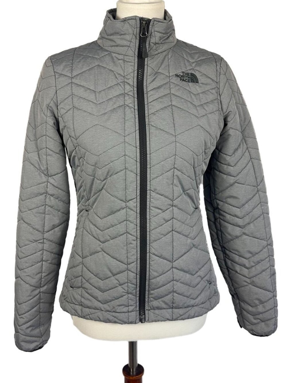 The North Face Women's Light Grey Quilted Jacket